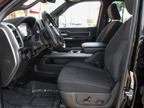 Used 2024 RAM 2500 Big Horn w/ Night Edition AWD/4WD image 16