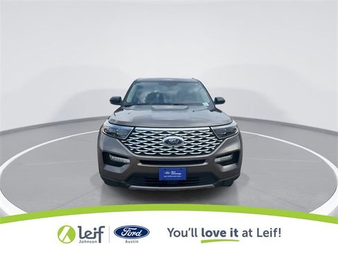 Used 2021 Ford Explorer Platinum w/ Equipment Group 601A image 3