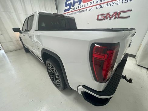 Used 2022 GMC Sierra 1500 Denali Ultimate AWD/4WD image 8