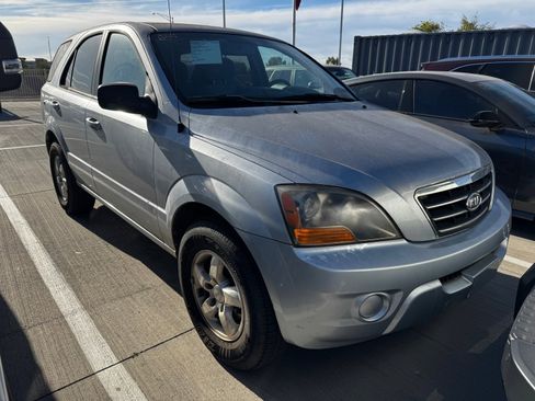 Used 2007 Kia Sorento LX image 5