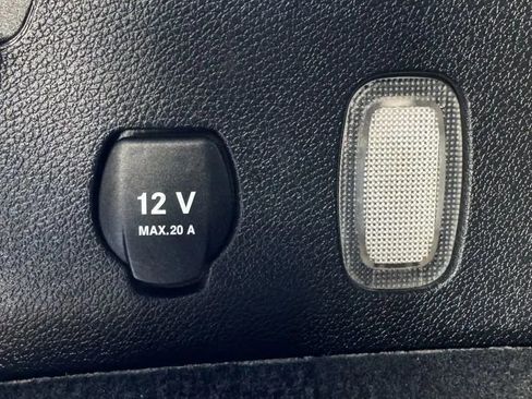 Used 2017 Mercedes-Benz GLS 450 4MATIC image 37