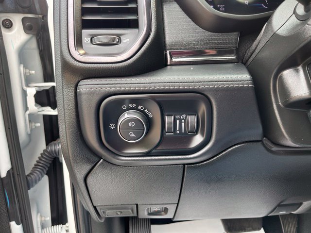 Used 2023 RAM 2500 Limited AWD/4WD image 19