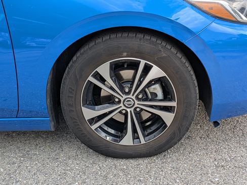 Used 2022 Nissan Sentra SV w/ All-Weather Package FWD image 11