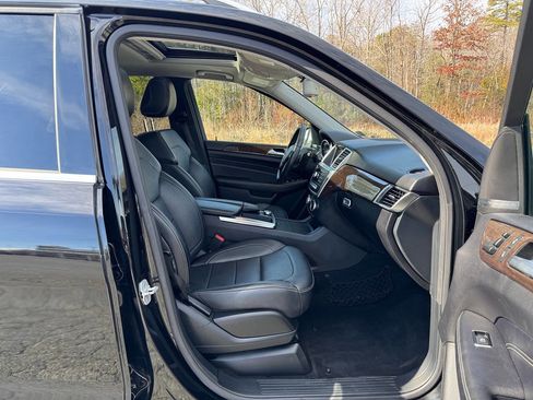 Used 2014 Mercedes-Benz ML 350 4MATIC w/ Premium 1 Package image 12