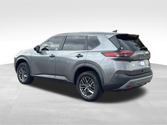 Used 2023 Nissan Rogue S FWD image 3