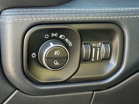 Used 2021 RAM 3500 Limited RWD image 24