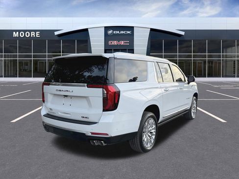 New 2026 GMC Yukon XL Denali w/ Denali Reserve Package AWD/4WD image 3