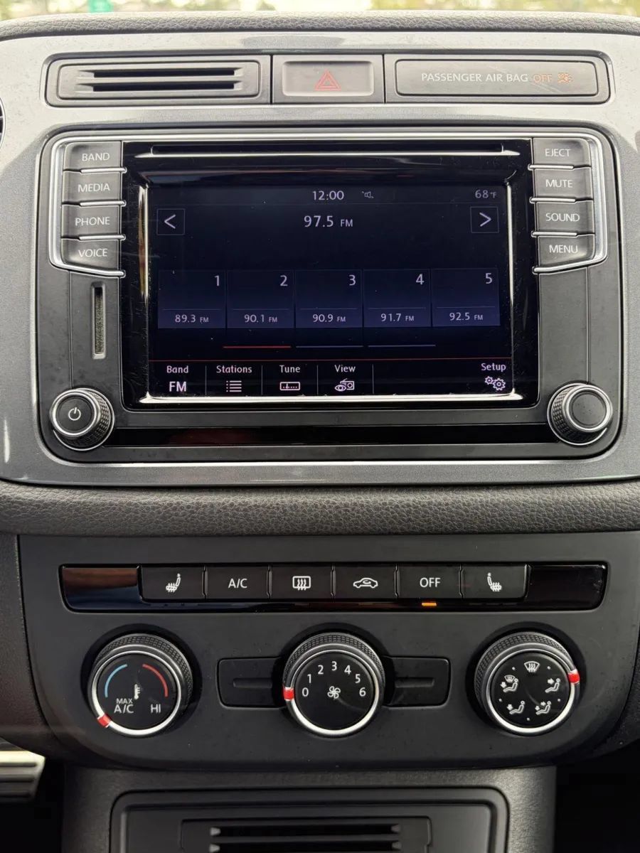 Used 2016 Volkswagen Tiguan R-Line FWD image 21