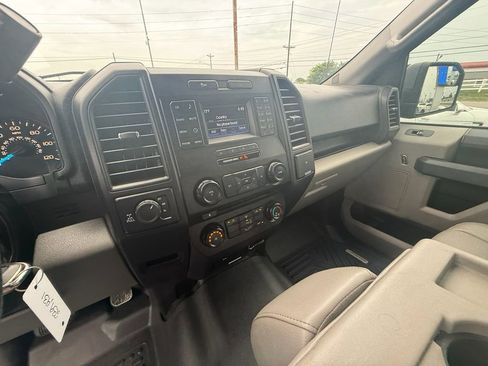Used 2017 Ford F150 XL w/ Equipment Group 101A Mid AWD/4WD image 15