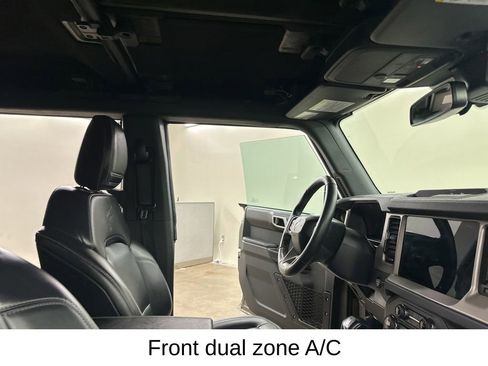 Used 2025 Ford Bronco Outer Banks AWD/4WD image 21