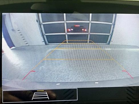 Used 2022 Chevrolet Malibu LS FWD image 19