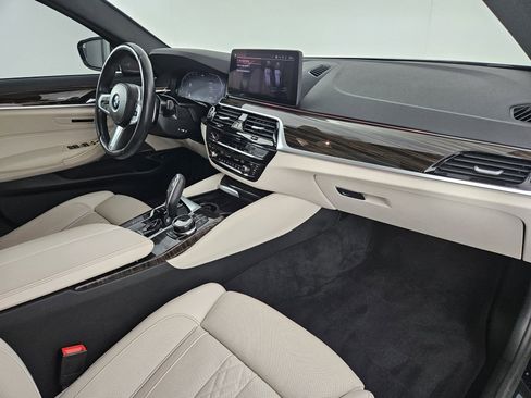 Used 2023 BMW 530i w/ Executive Package RWD image 45