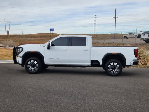 Certified 2024 GMC Sierra 2500 Denali w/ Denali Reserve Package image 2