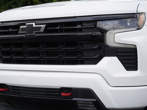 Used 2023 Chevrolet Silverado 1500 RST w/ Redline Edition AWD/4WD image 37