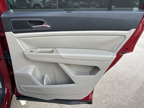 Used 2019 Volkswagen Atlas SE w/ Towing Package image 39