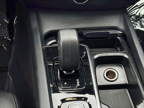 Used 2024 Volvo S60 B5 Core image 22