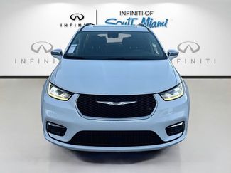 Used 2021 Chrysler Pacifica Limited video 2
