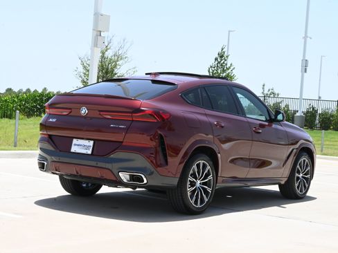 Used 2026 BMW X6 xDrive40i AWD/4WD image 9