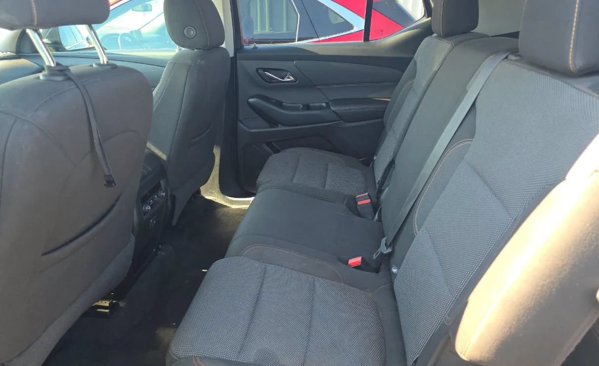 Used 2019 Chevrolet Traverse LS FWD image 6