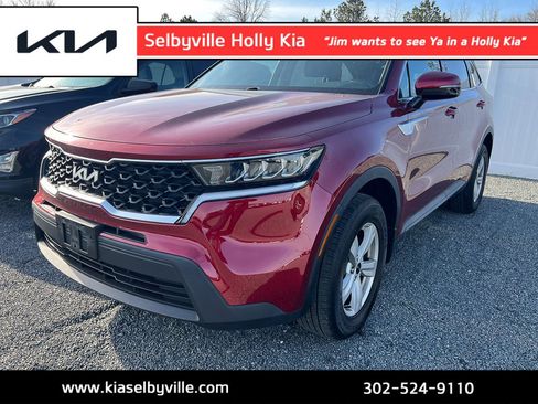 Used 2023 Kia Sorento LX image 1