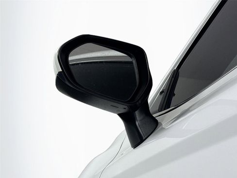 Used 2019 Toyota Camry SE image 5