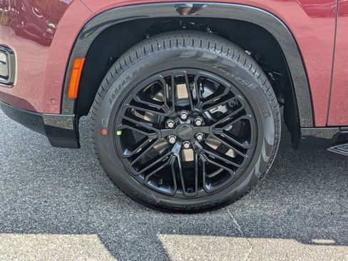 New 2025 Jeep Wagoneer Series II w/ Convenience Group I image 34