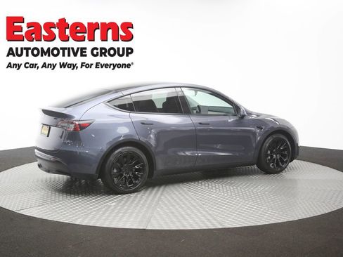Used 2021 Tesla Model Y Long Range AWD/4WD image 38