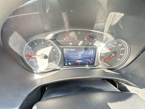 Used 2023 GMC Terrain SLE w/ Driver Convenience Package image 12