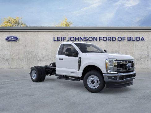 New 2025 Ford F350 XL w/ XL Chrome Package image 42