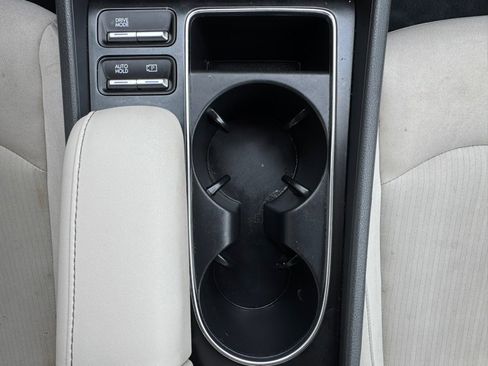 Used 2025 Hyundai Sonata SEL FWD image 26