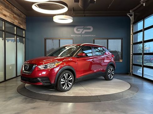 Used 2020 Nissan Kicks SV FWD image 7