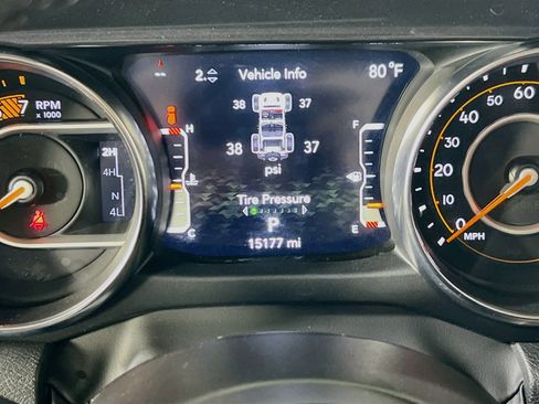 Used 2023 Jeep Wrangler Unlimited Sport AWD/4WD image 12