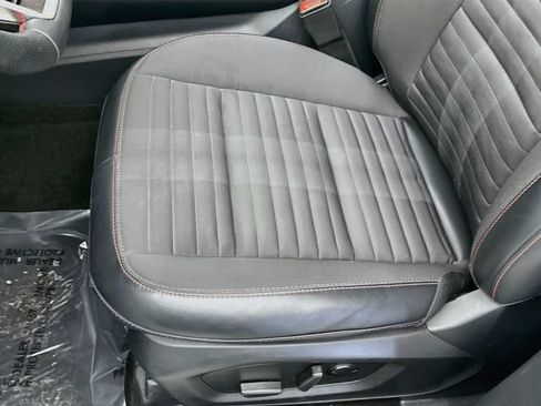 Certified 2025 Ford Explorer ST-Line AWD/4WD image 20