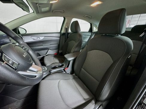 Certified 2023 Kia Forte LXS FWD image 19