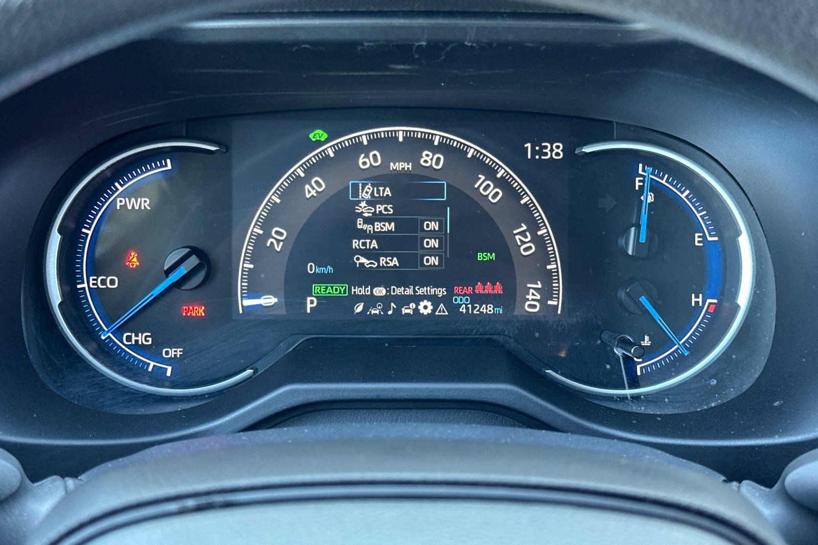 Used 2025 Toyota RAV4 LE AWD/4WD image 23