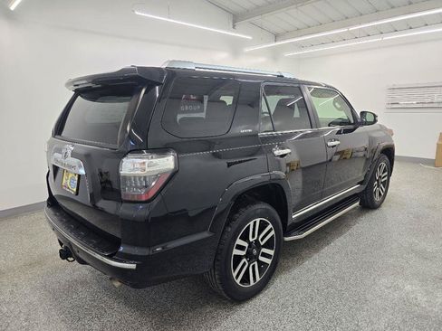 Used 2018 Toyota 4Runner Limited AWD/4WD image 6