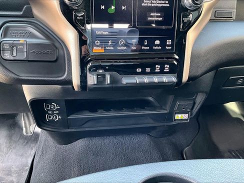 Certified 2023 RAM 2500 Laramie AWD/4WD image 33