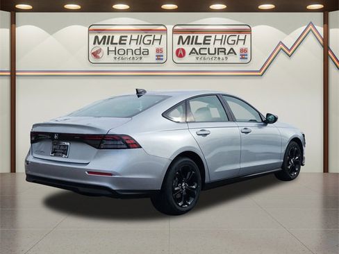 New 2025 Honda Accord SE image 4