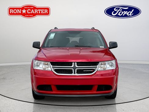 Used 2017 Dodge Journey SE w/ Flexible Seating Group FWD image 2