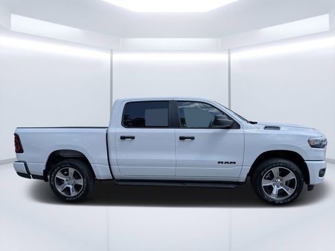 Used 2025 RAM 1500 Tradesman AWD/4WD image 2