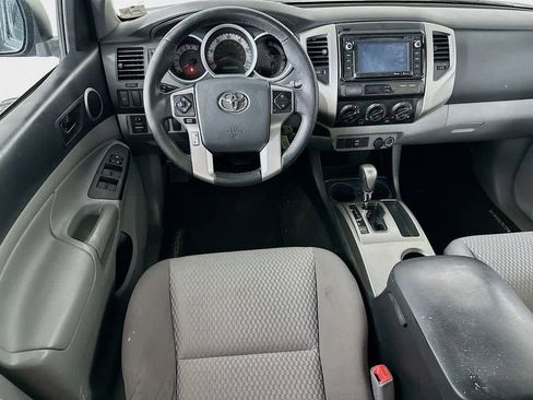 Used 2014 Toyota Tacoma PreRunner w/ SR5 Package RWD image 10