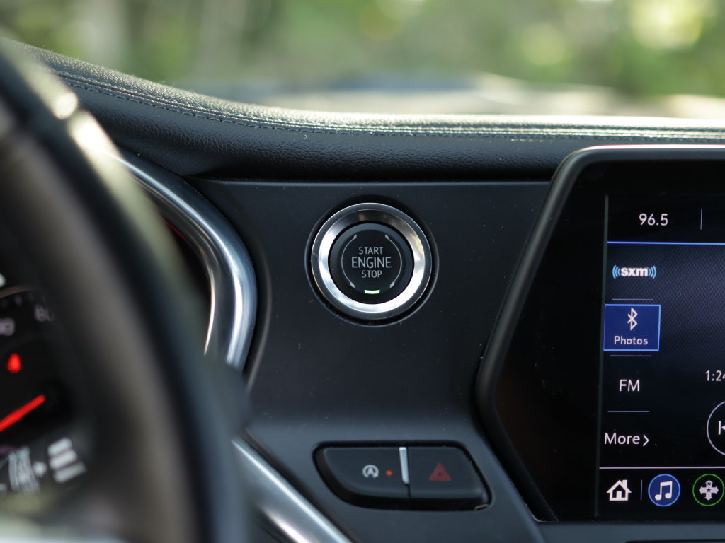 Used 2020 Chevrolet Blazer LT FWD image 18