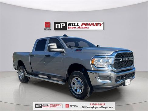 Used 2024 RAM 2500 Tradesman w/ Chrome Appearance Group image 7