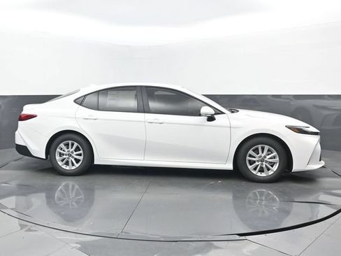 New 2026 Toyota Camry LE FWD image 2