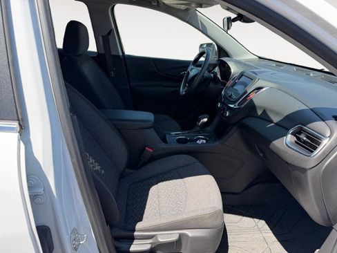 Used 2023 Chevrolet Equinox LT w/ LPO, Floor Liner Package AWD/4WD image 15