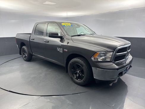 Used 2023 RAM 1500 Classic SLT w/ Protection Group AWD/4WD image 7