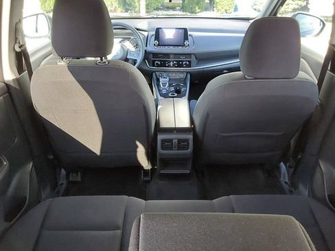 Used 2024 Nissan Rogue S AWD/4WD image 10
