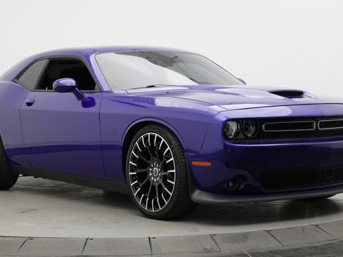 Used 2022 Dodge Challenger GT w/ Blacktop Package RWD image 3