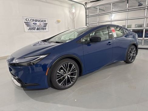 New 2026 Toyota Prius Limited FWD image 4