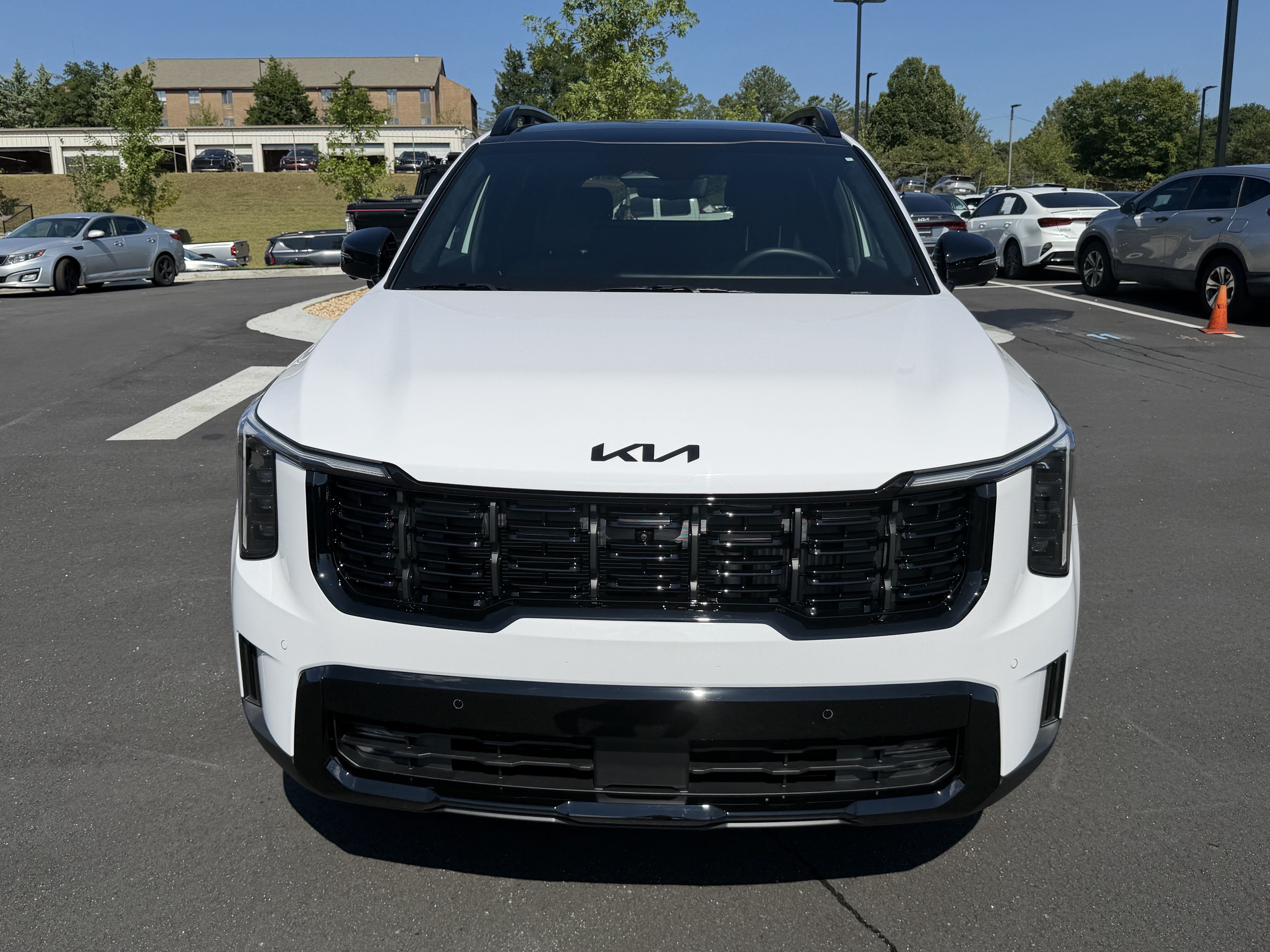 Certified 2026 Kia Sorento SX AWD/4WD image 2